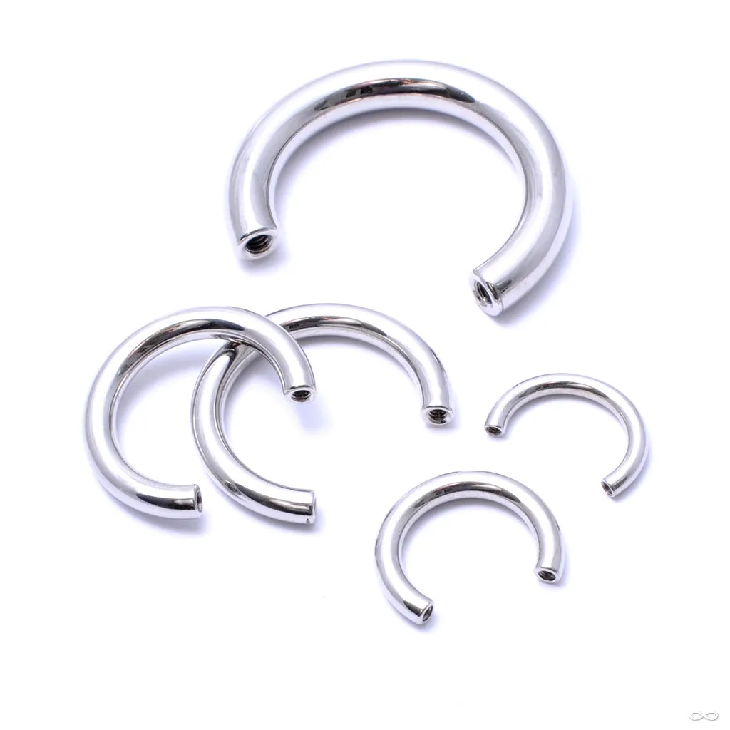 Circular Threaded Barbell Shaft in Stainless Steel from Industrial Strength